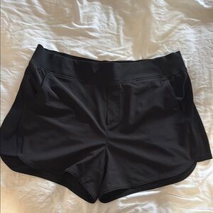 EUC 90 Degree By Reflex Black Athletic Shorts